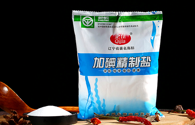 买食盐时，加碘盐、低钠盐、营养盐应该怎么选？以后别再乱买了